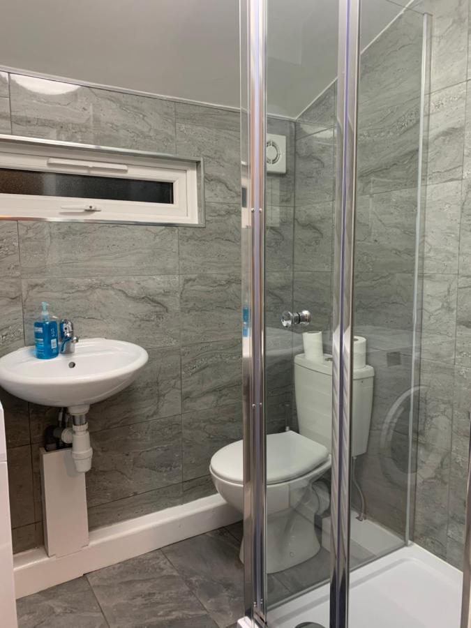 Double Room Private Bathroom