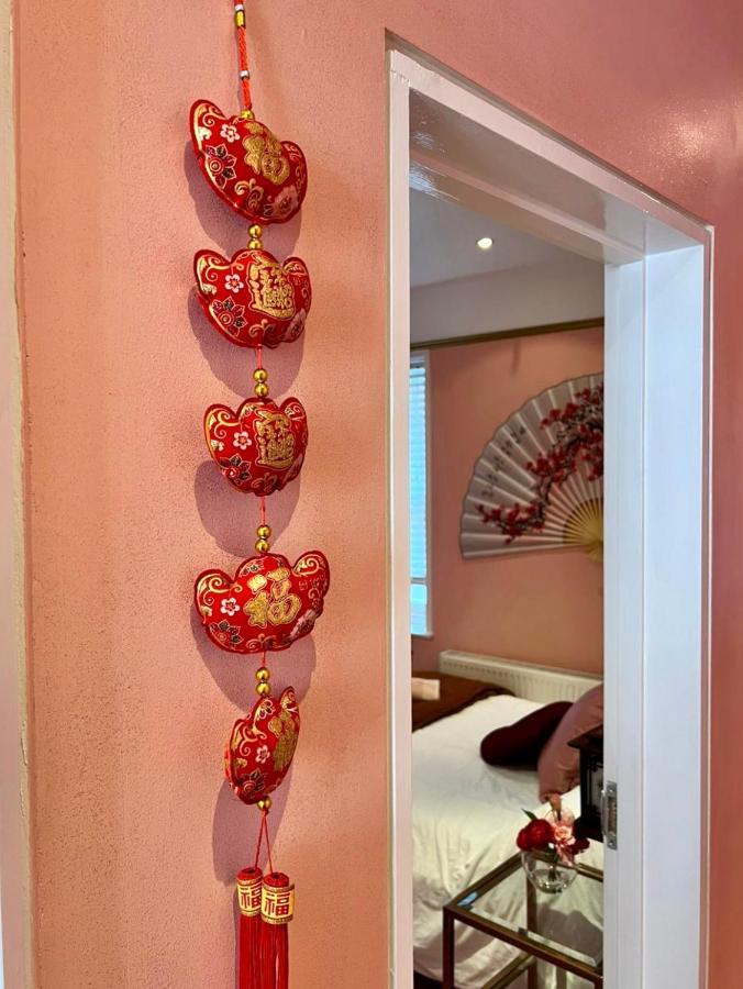 Two-Bedroom Apartment Cherry Blossom