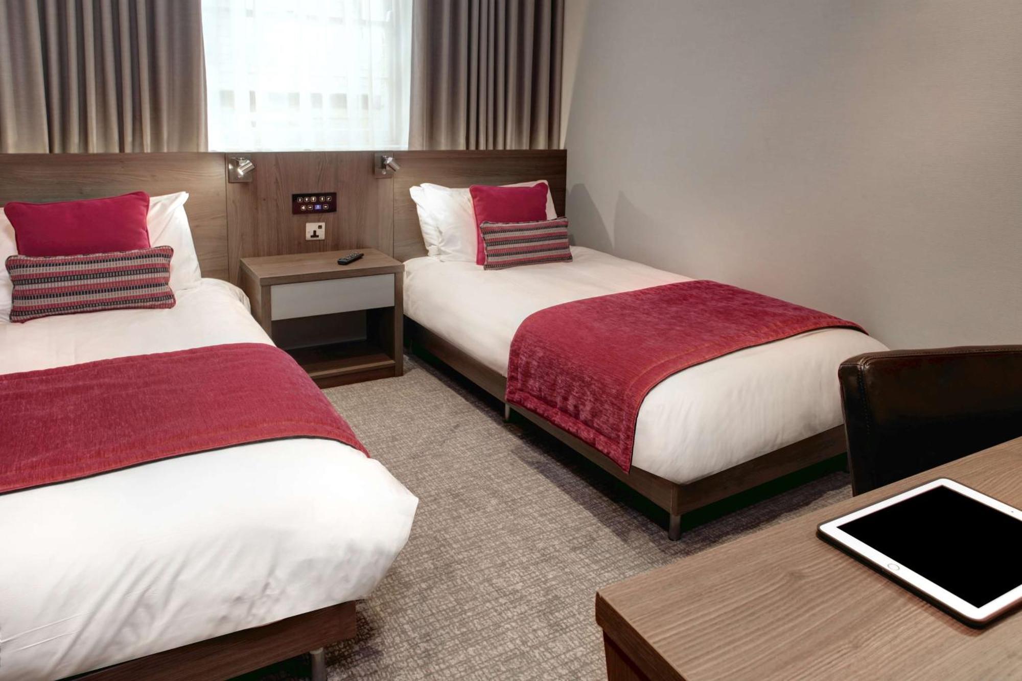 Standard Twin Room Non-Smoking