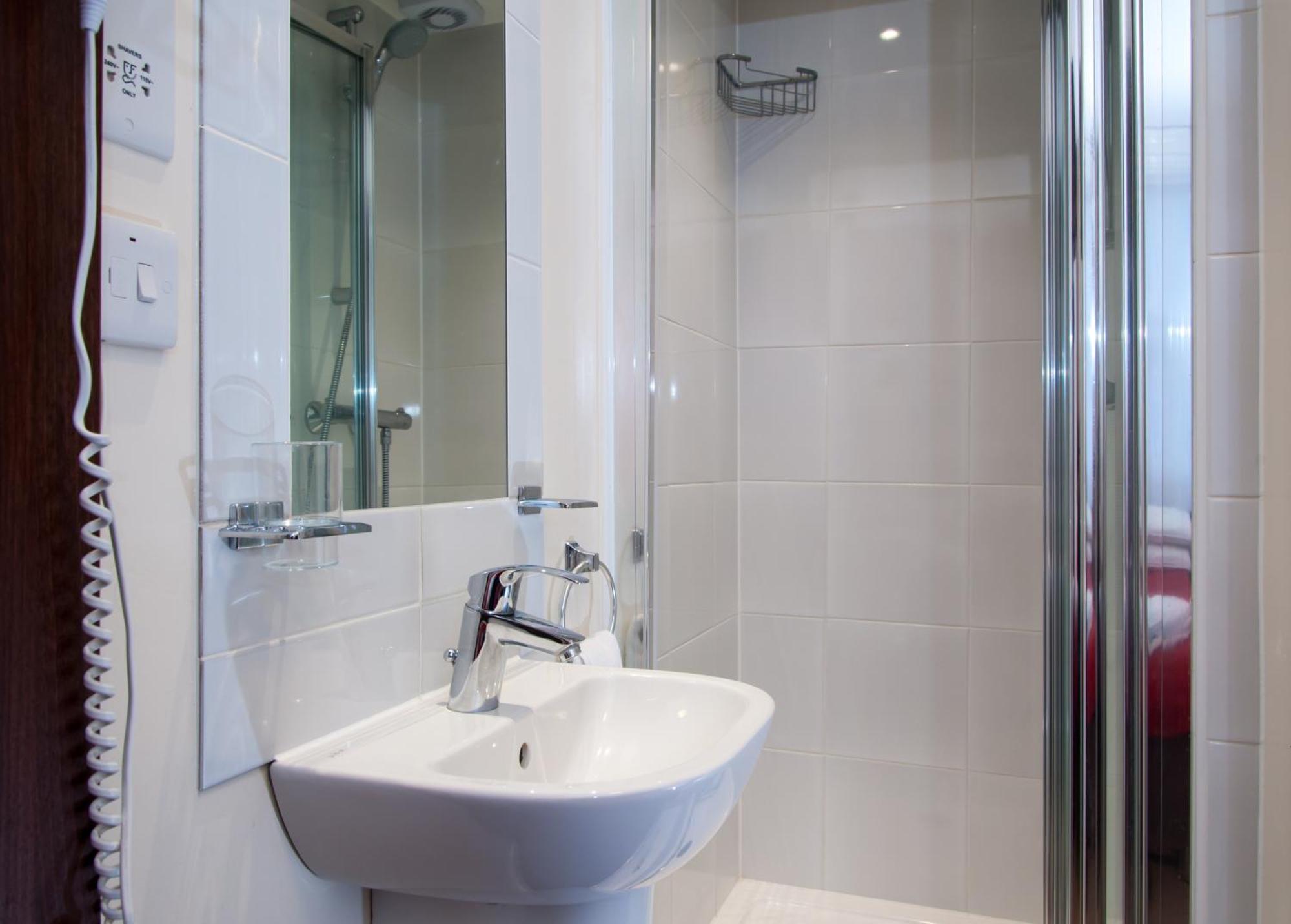 Double Room Shared Toilet