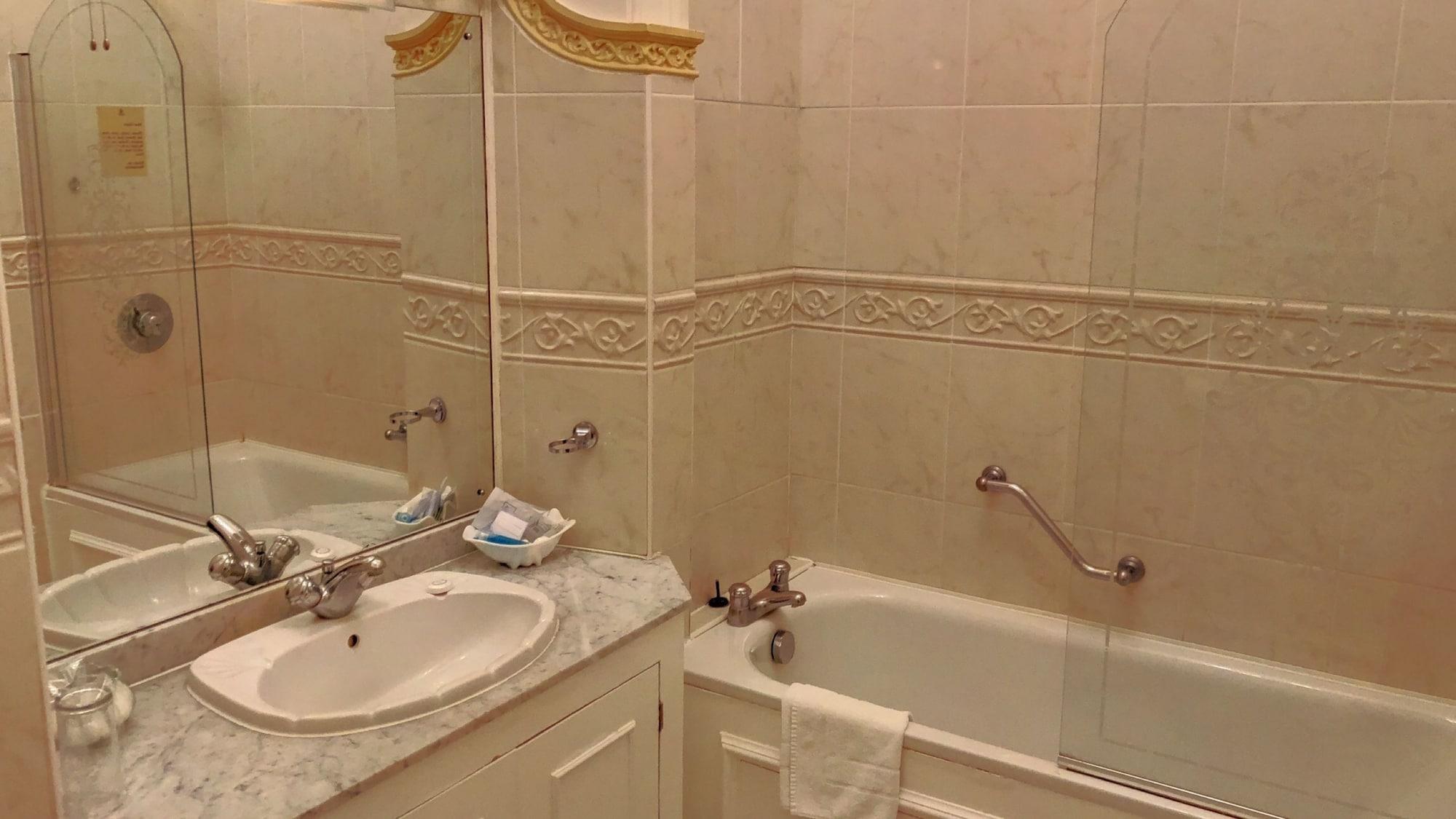Twin Room,1215460411:JPEG