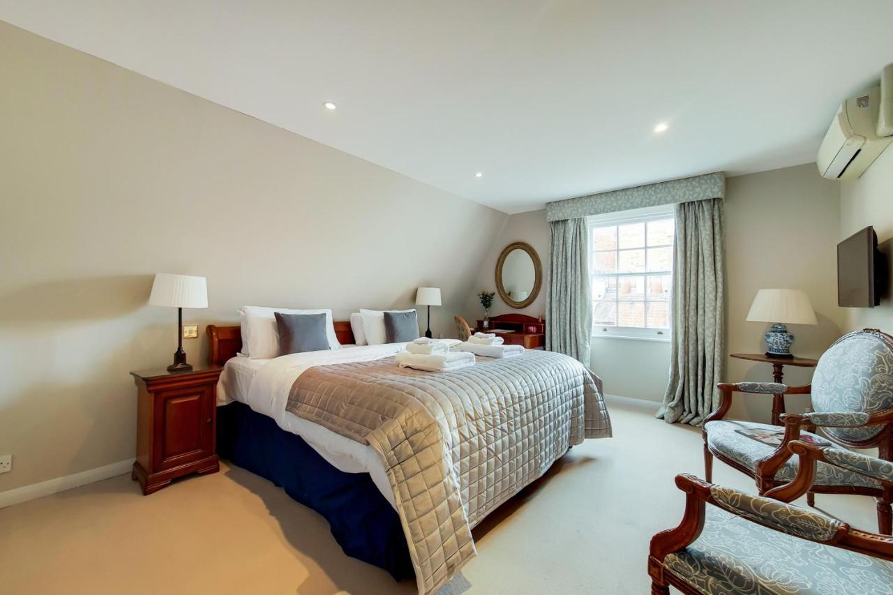 Stylish Room in the Heart of Knightsbridge