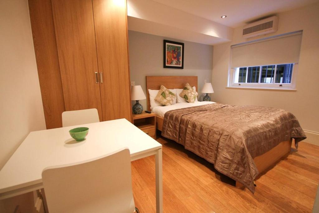 Small Lower Ground Floor Studio