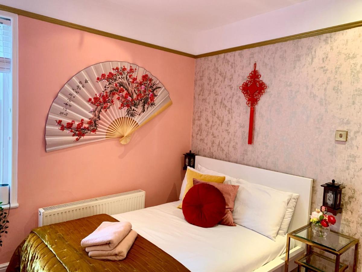 Two-Bedroom Apartment Cherry Blossom
