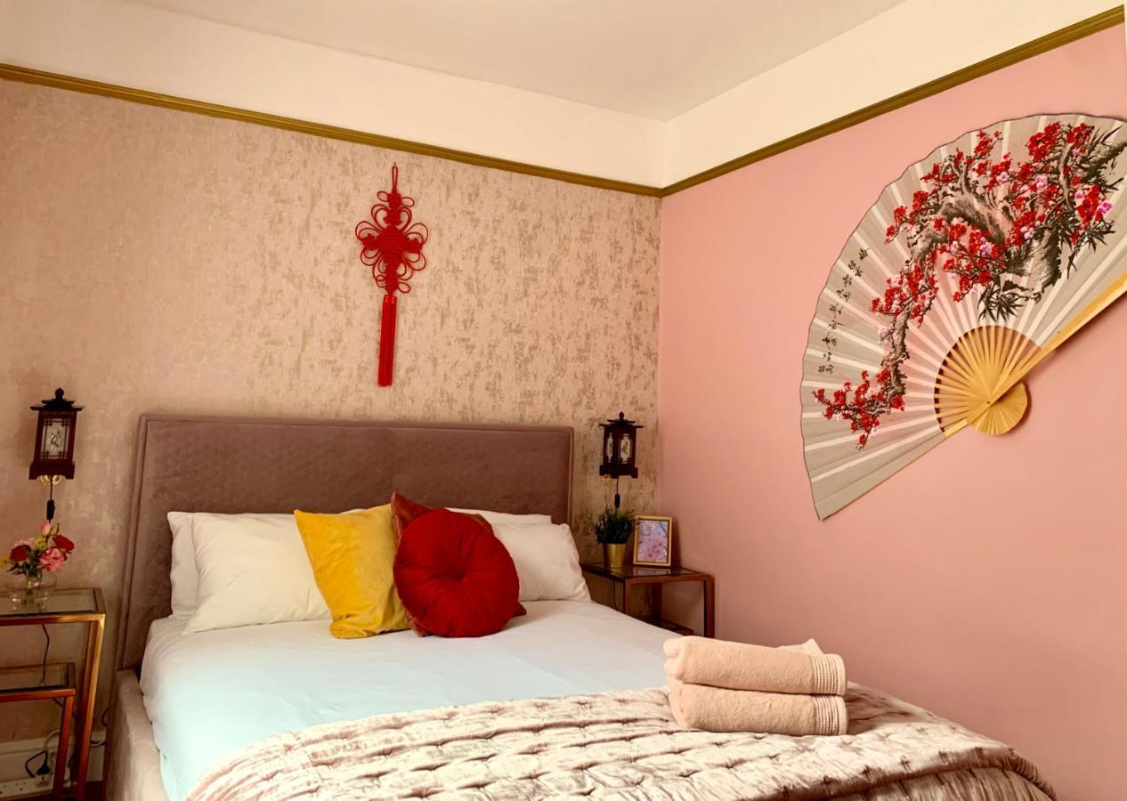 Two-Bedroom Apartment Cherry Blossom
