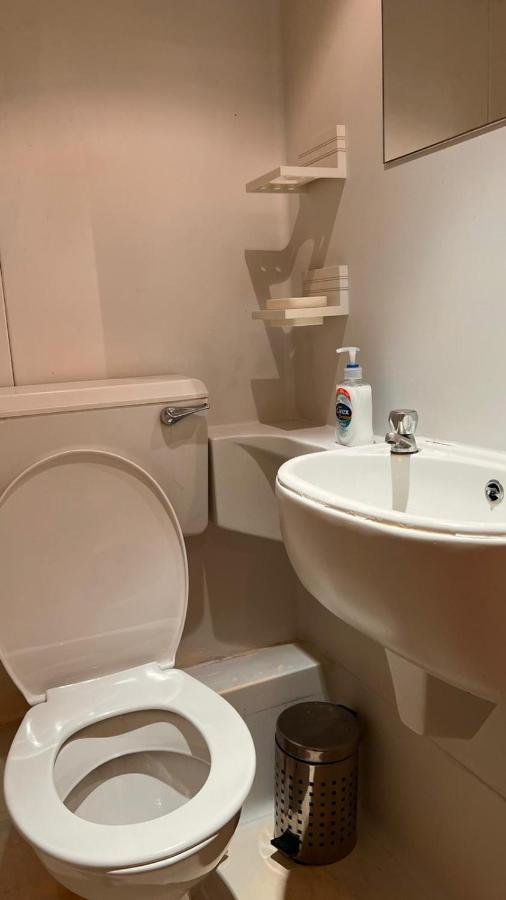 Single Room Private Bathroom