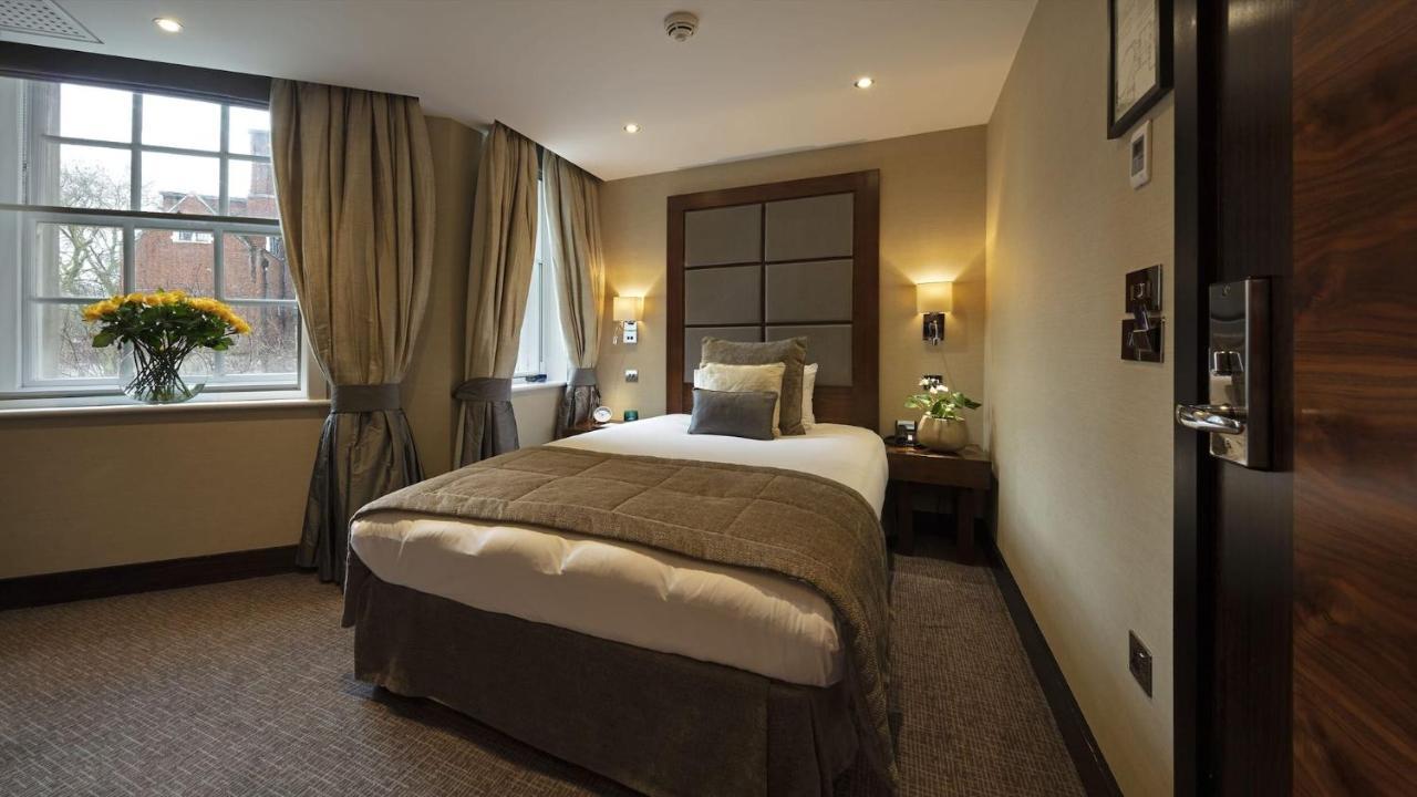 Superior Single Room