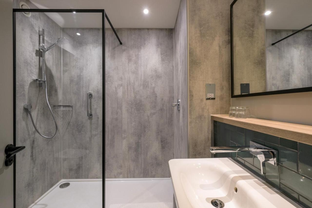 Standard Plus Twin Room
