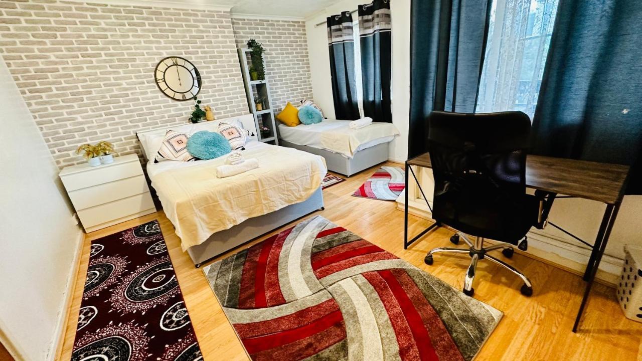 Deluxe Family Room,1586066692:JPEG
