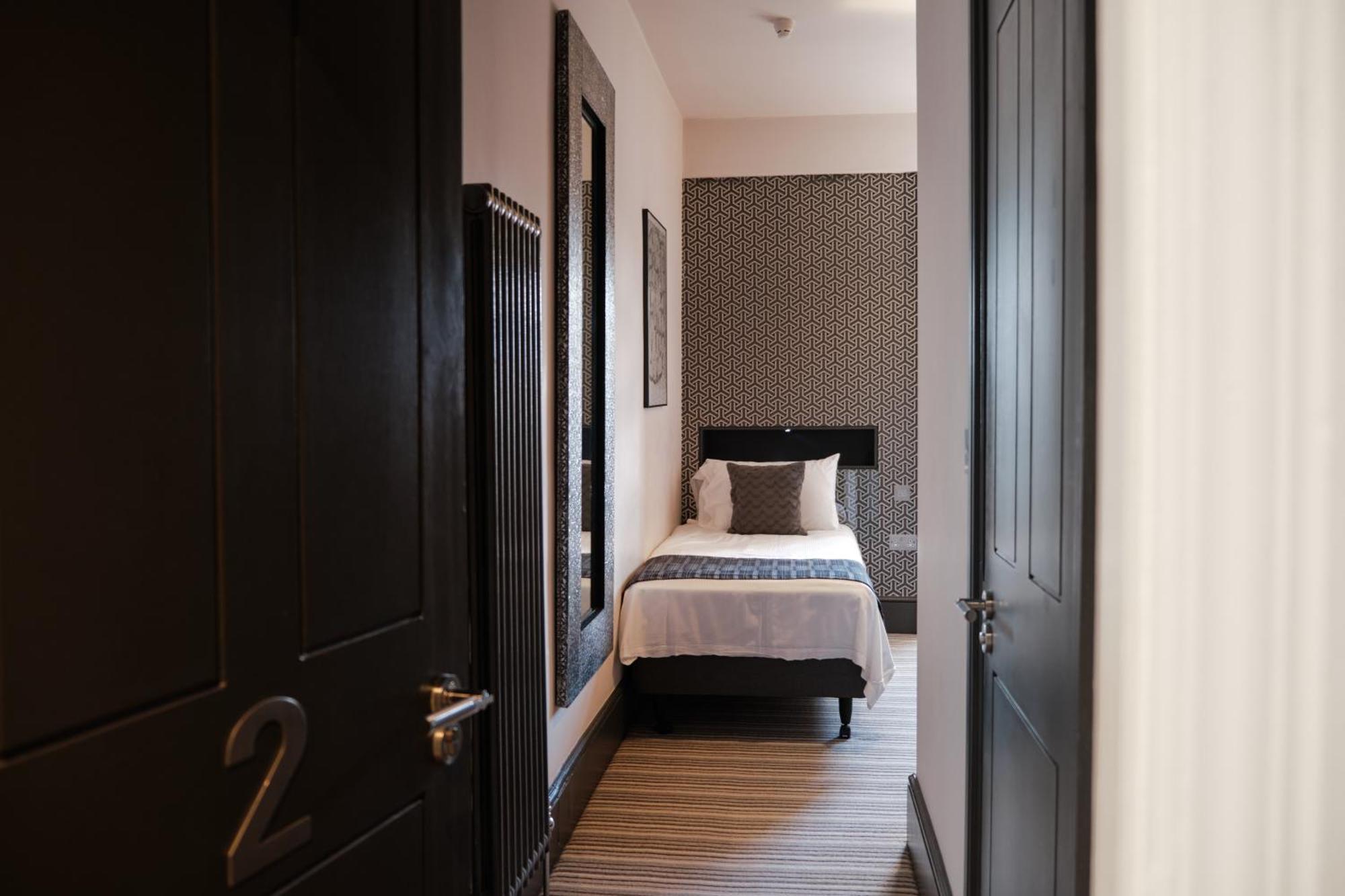 Single Room with Bathroom