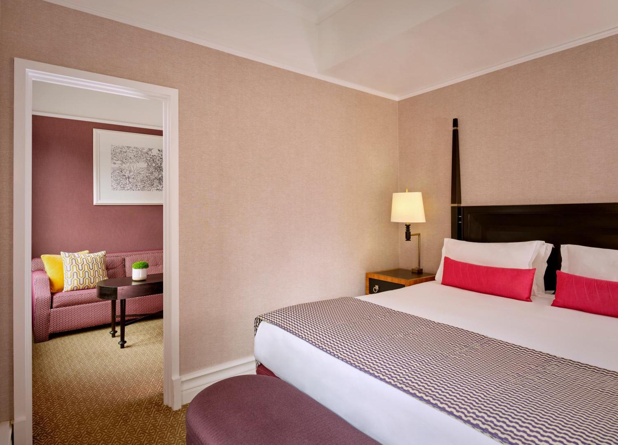Junior Suite, 1 King, Sofa bed