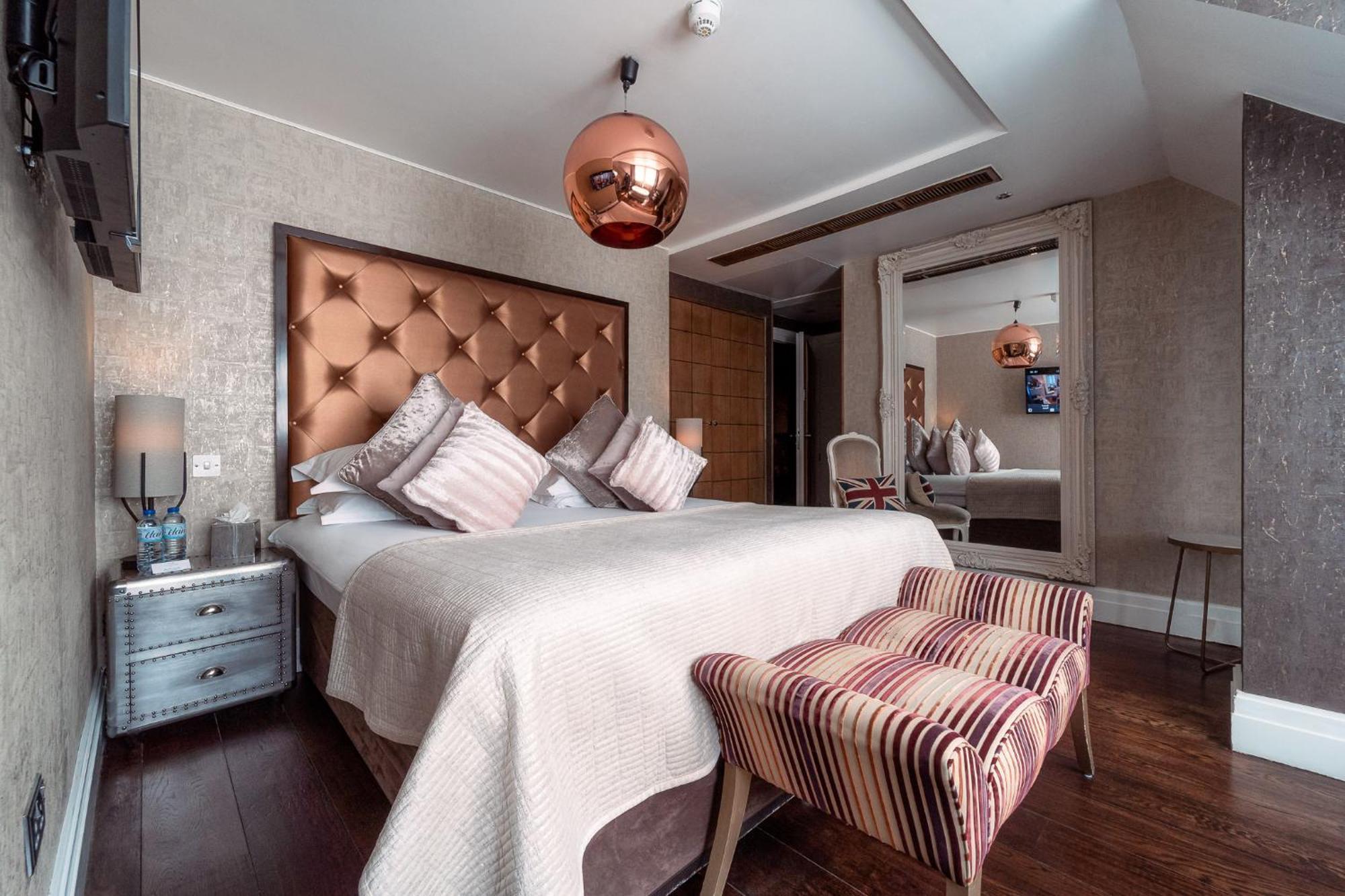 Deluxe Loft Suite