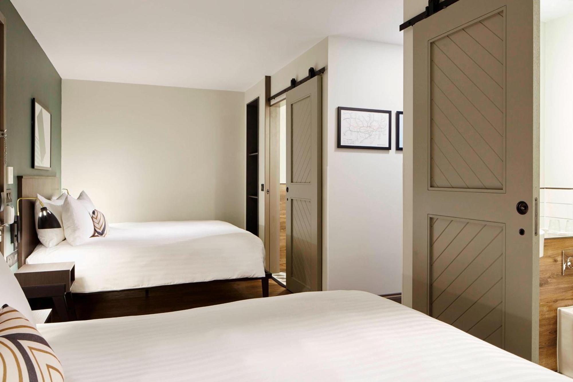 Deluxe Studio Suite
