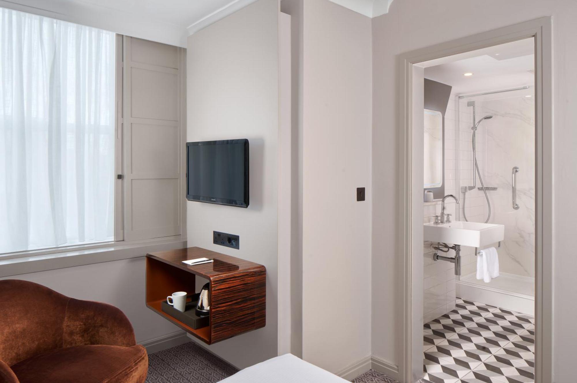 Superior Single Room,1606539955:JPEG