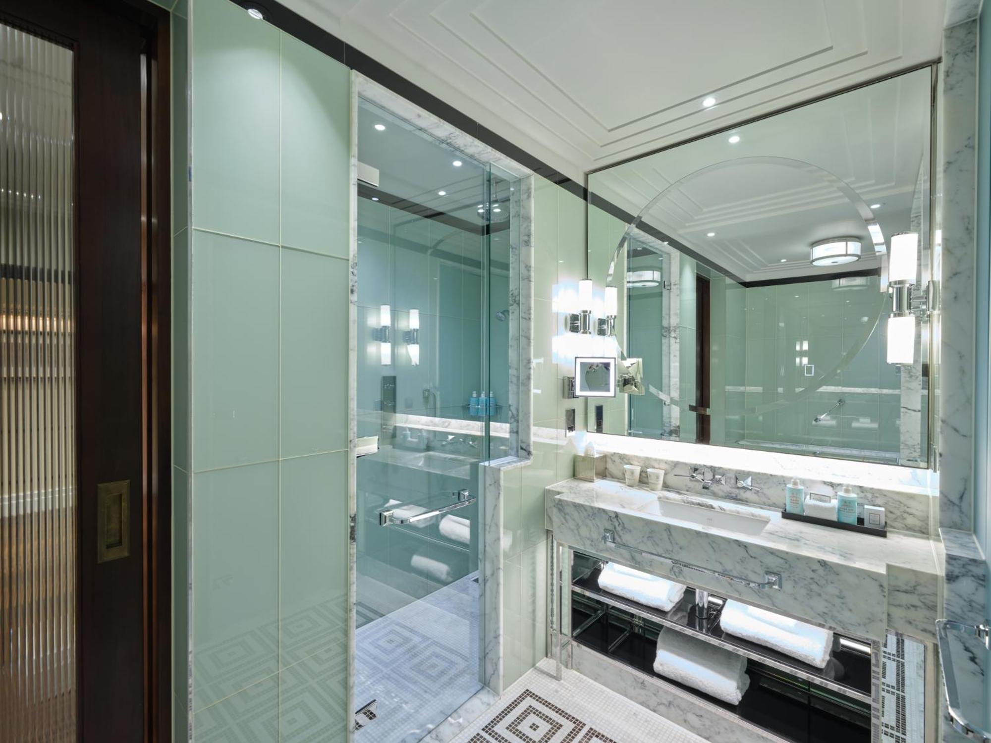 One-Bedroom Classic Suite