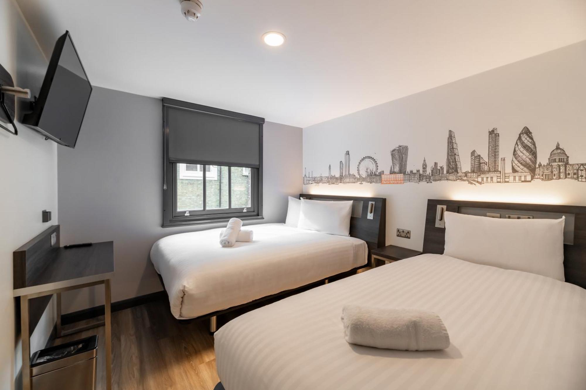 Family triple room