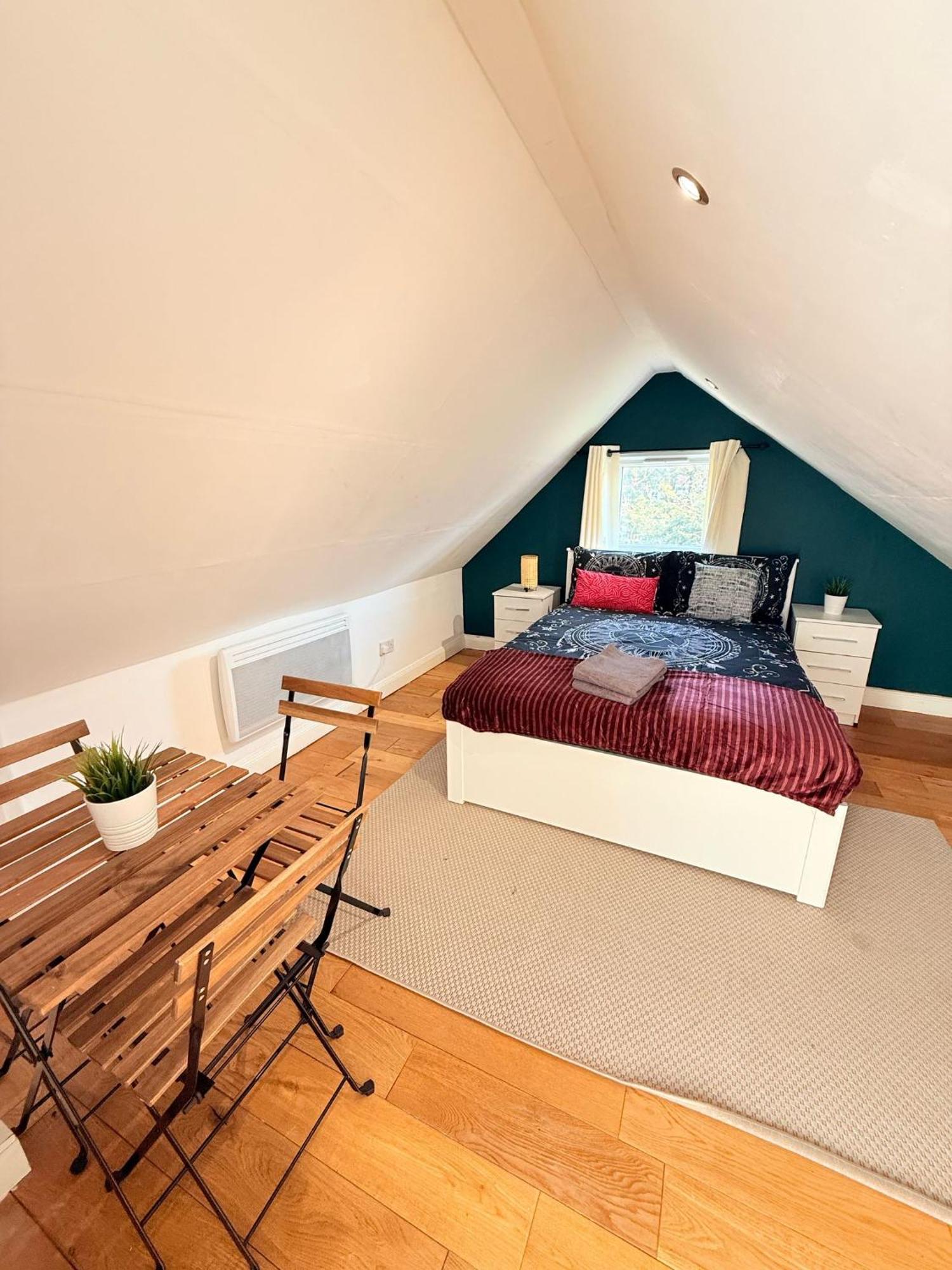Basic Triple Room