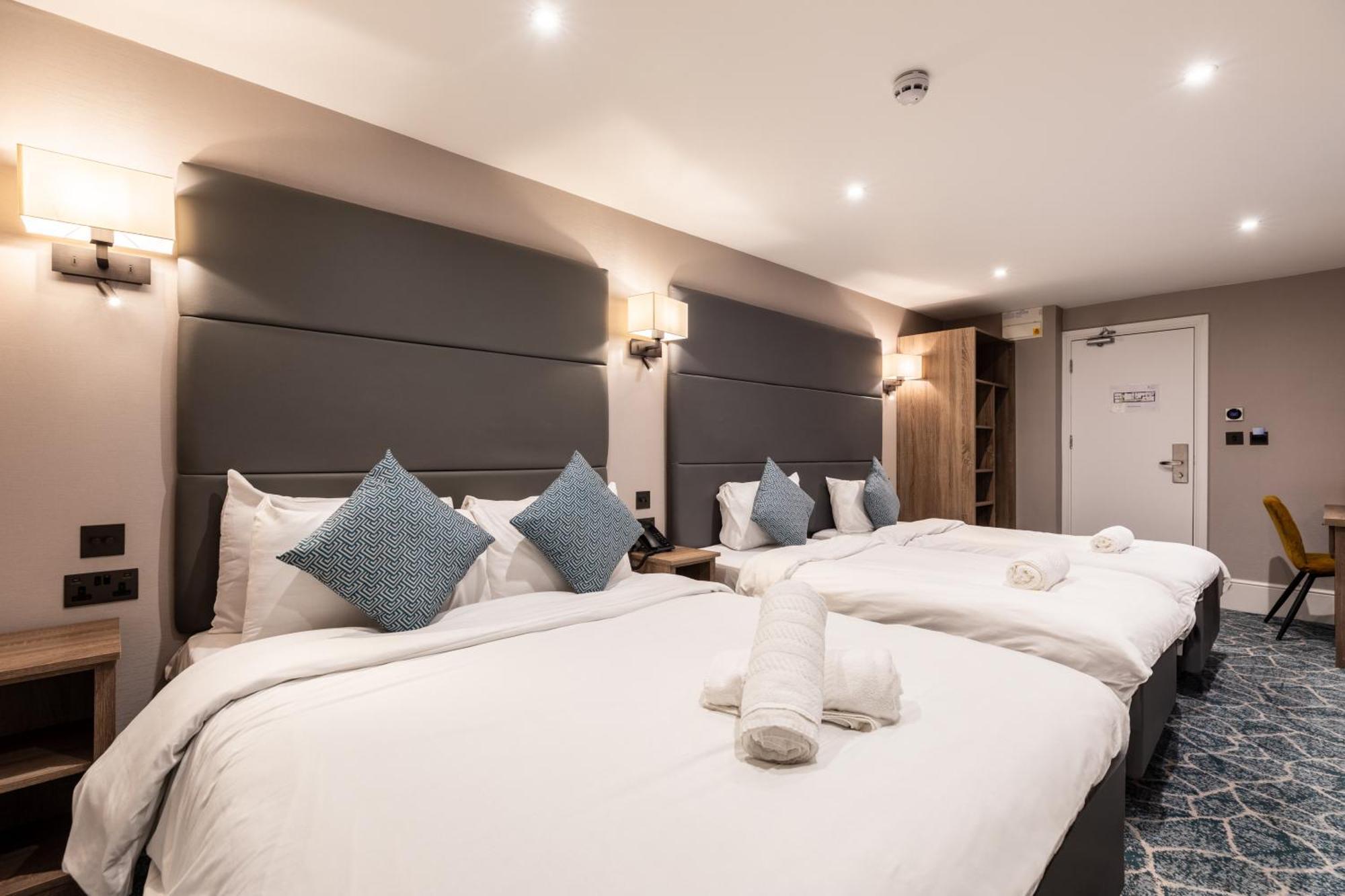 Standard Quadruple Room,1659699601:JPEG