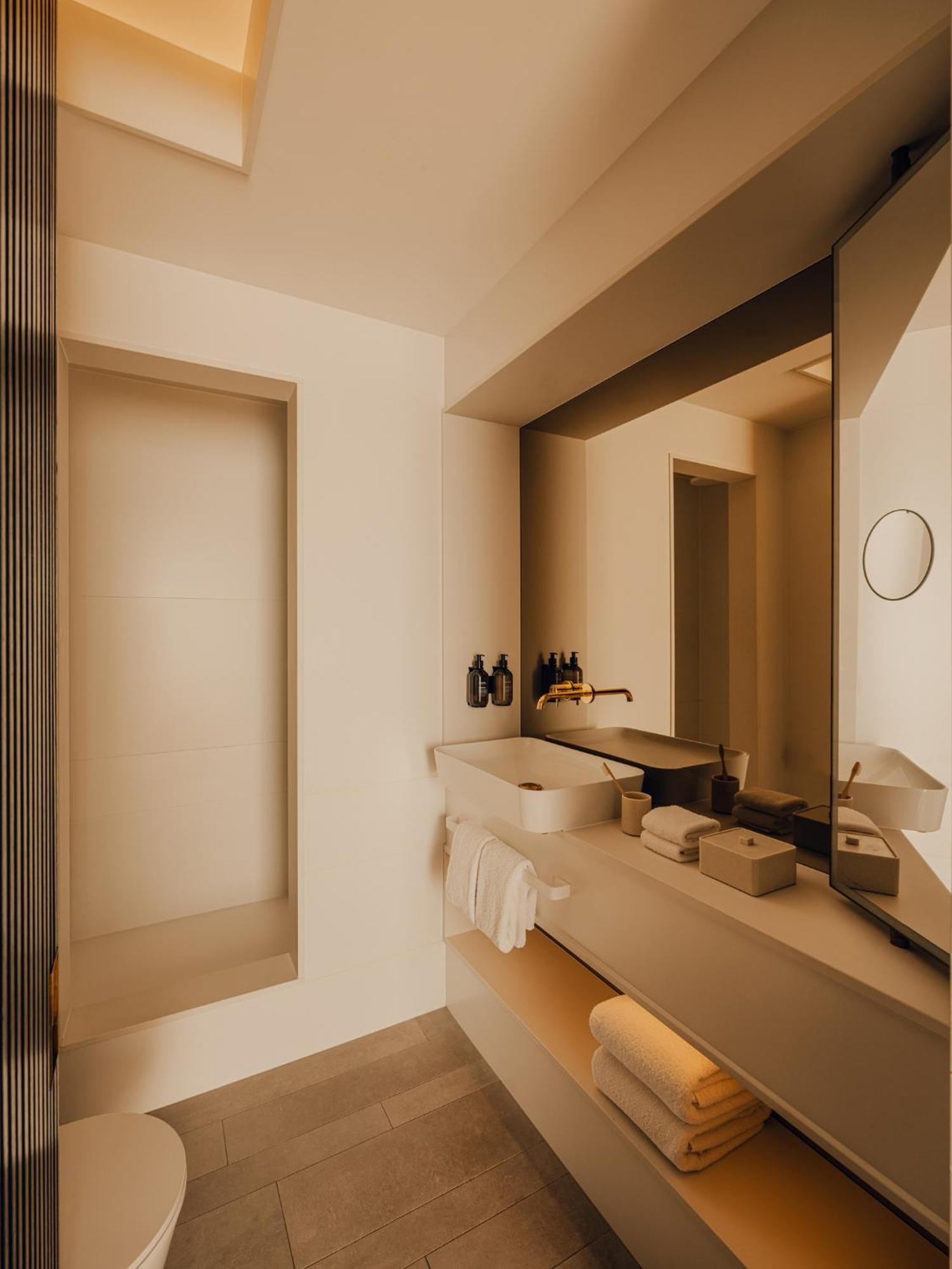 Premium Twin Room