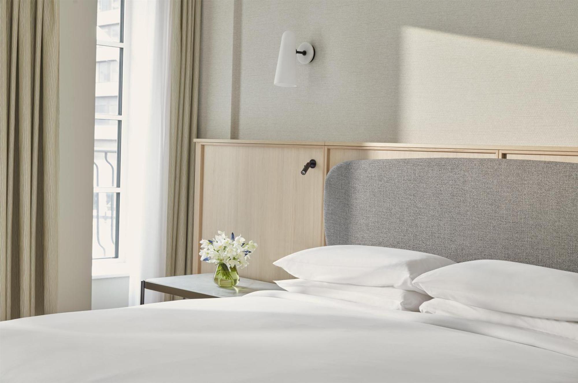 King Room with Accessible Shower - Disability Access,1756453969:JPEG