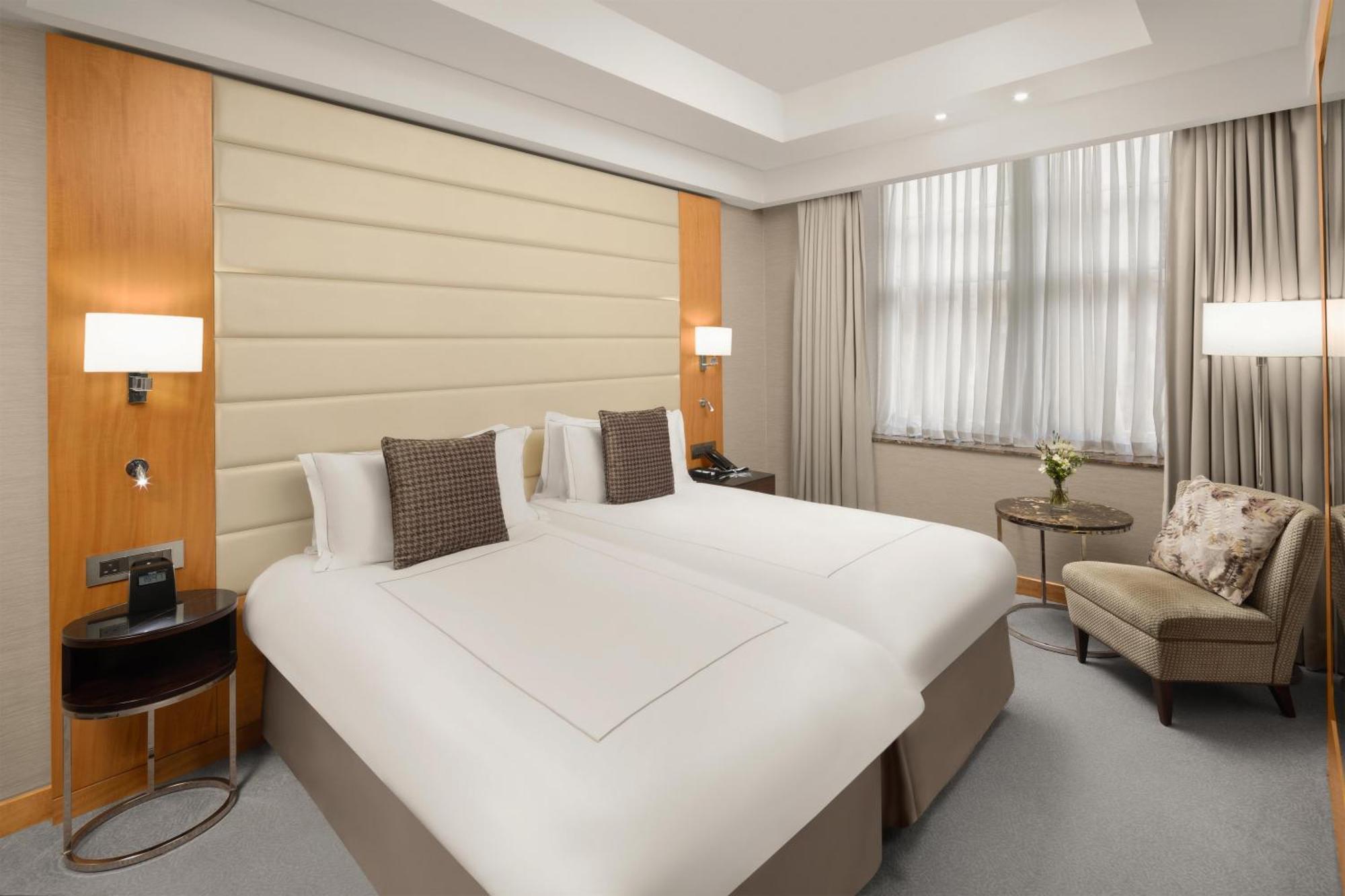 Executive Twin Room Lounge Access
