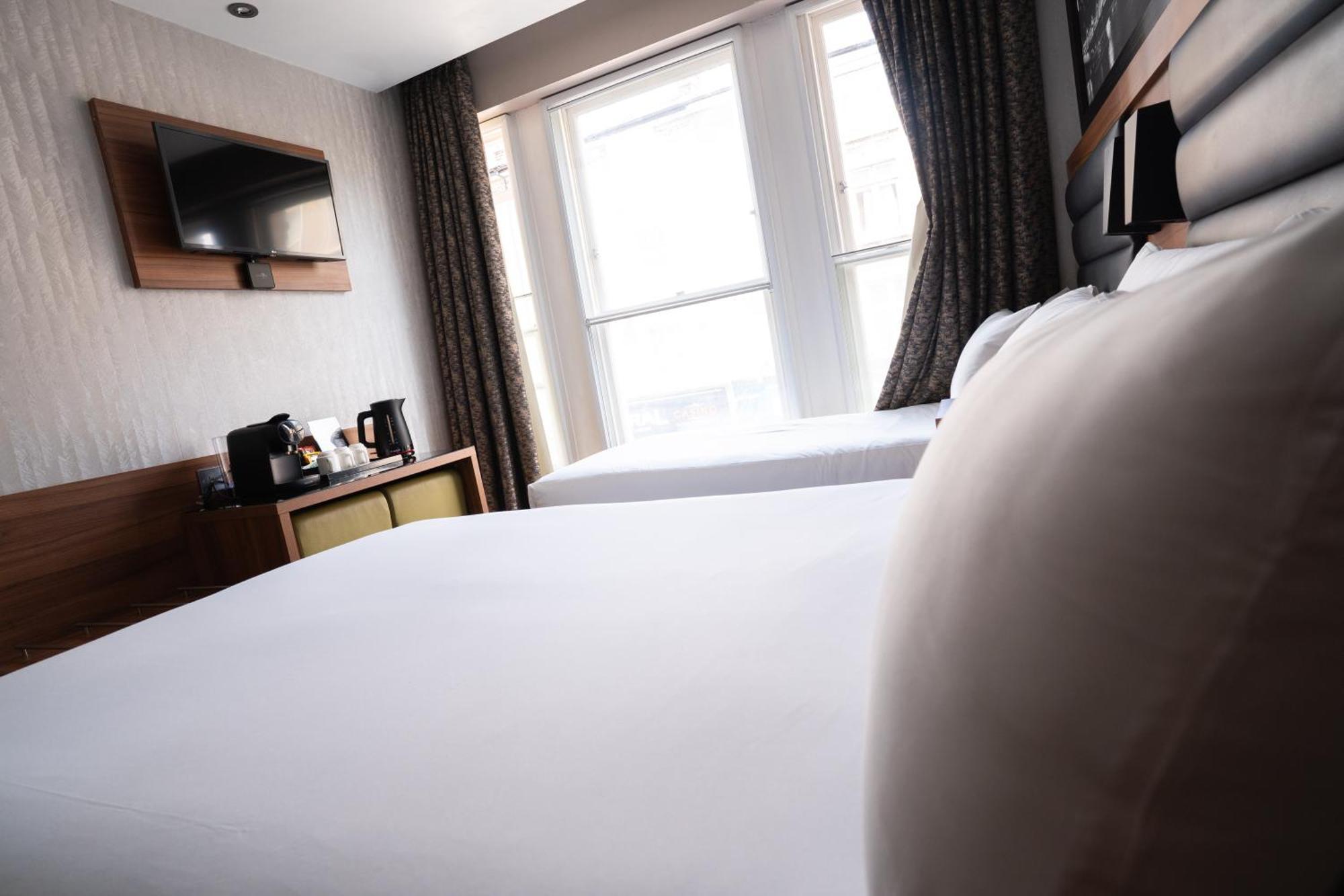 Classic Triple Room en suite