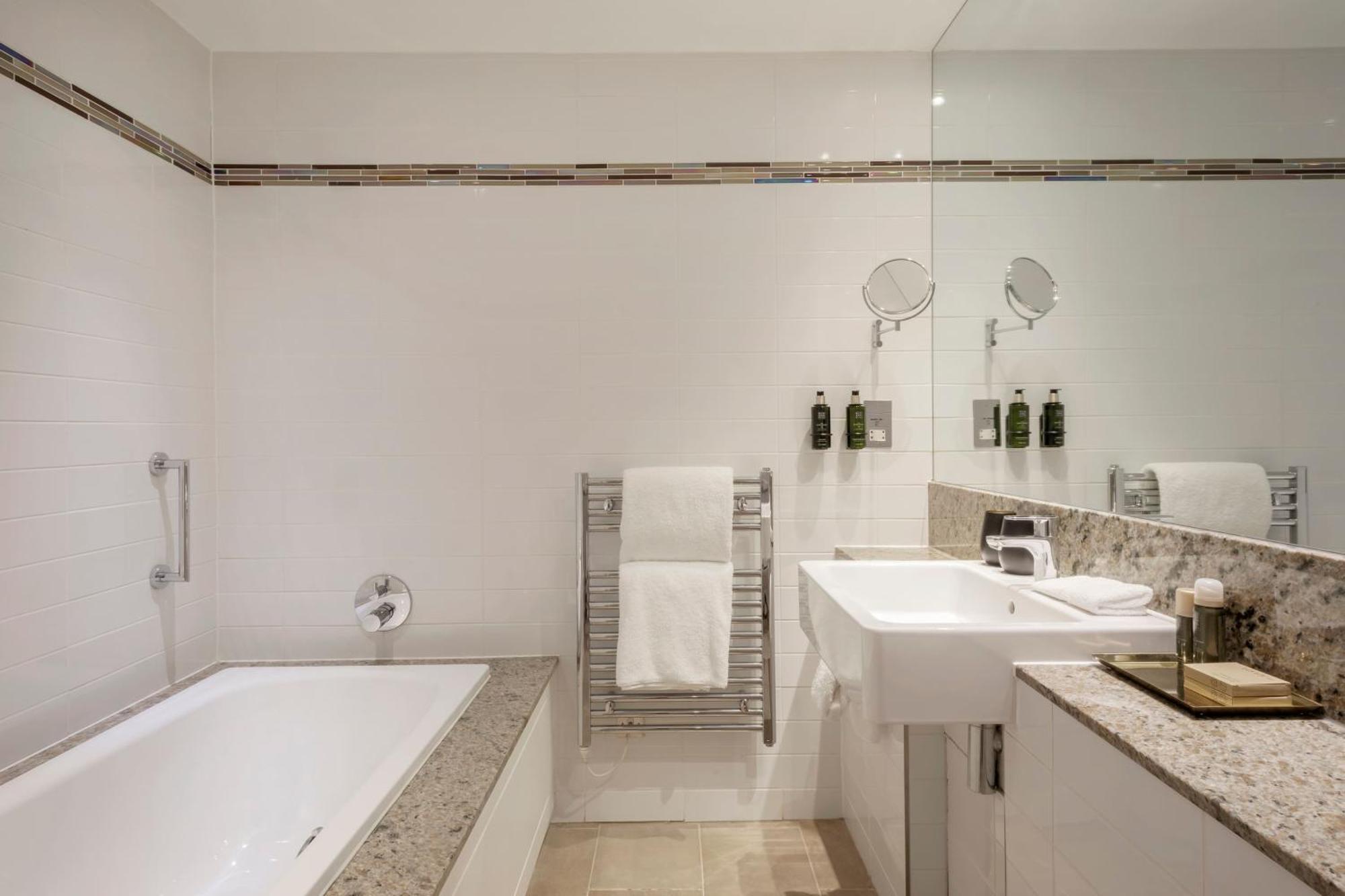 Honeysuckle Suite