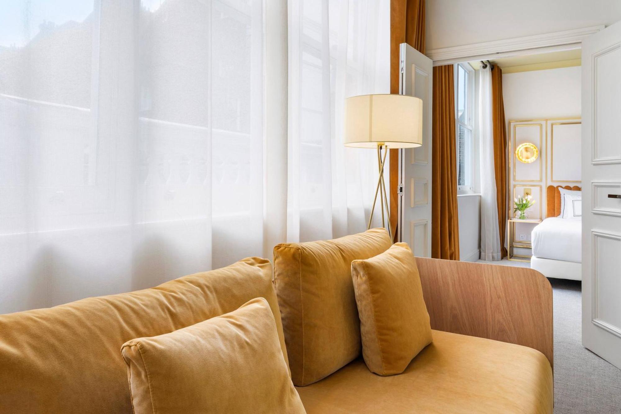 Honeysuckle Suite