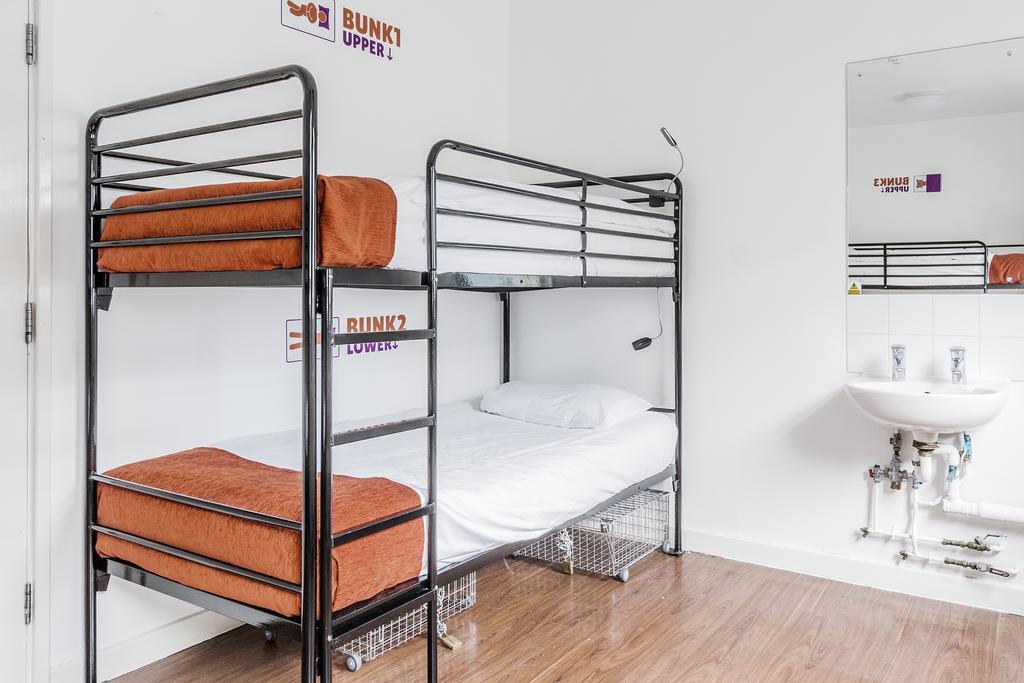 Bed 8-Bed Mixed Dormitory Room en-suite Bathroom