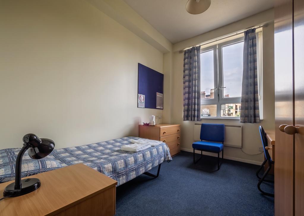 Single Room with Shared Bathroom