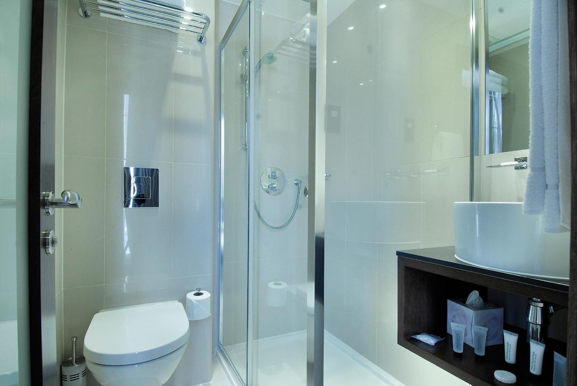 Club Single Room