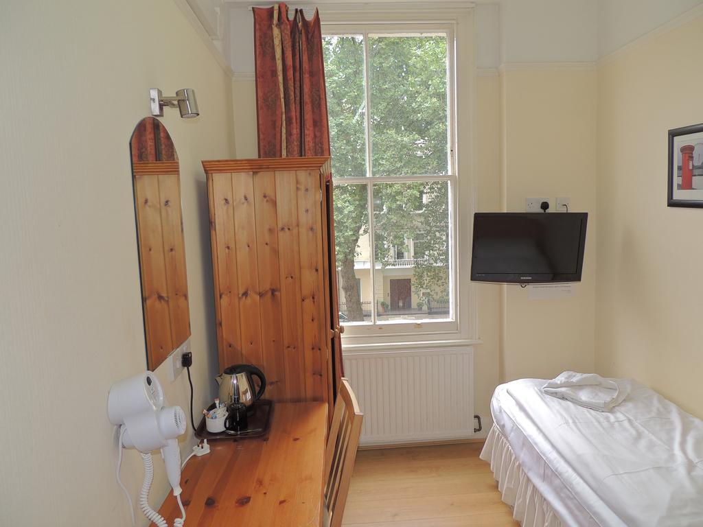 Twin Room Bathroom