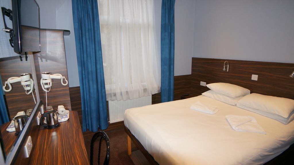 Superior Single Room