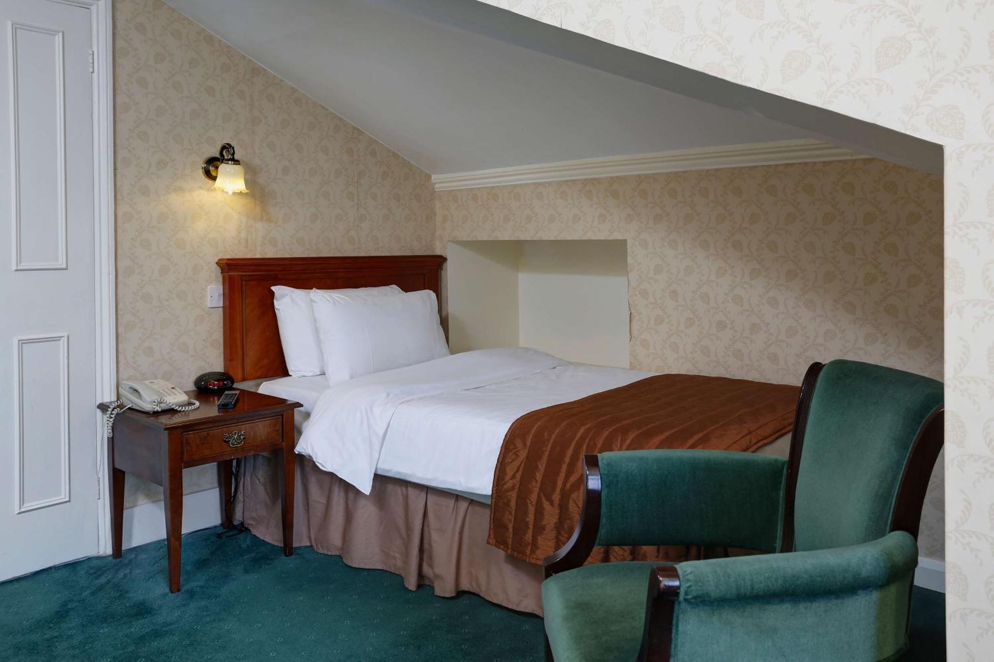 Standard Single Room - Non-Smoking