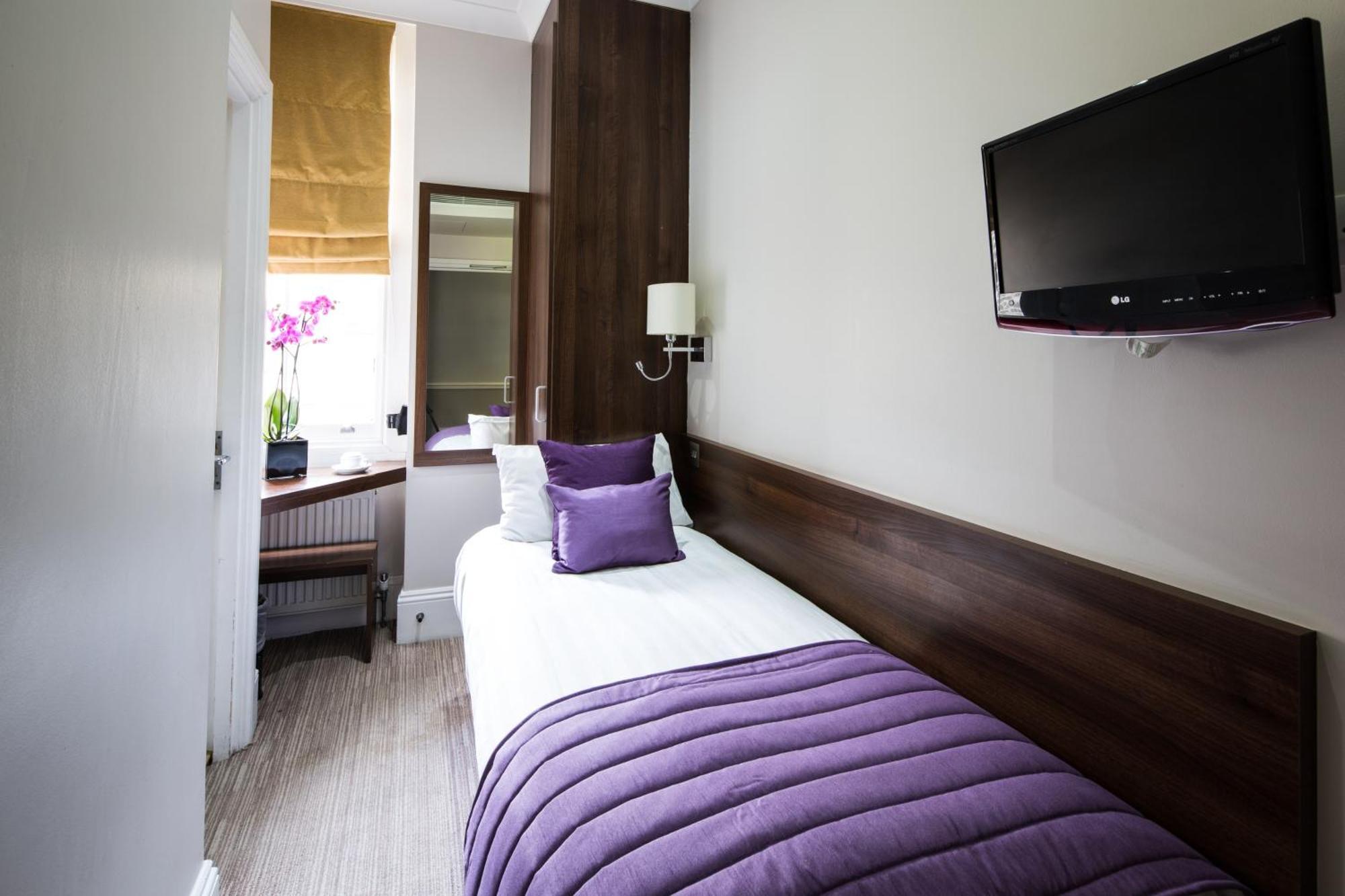Small Single Room