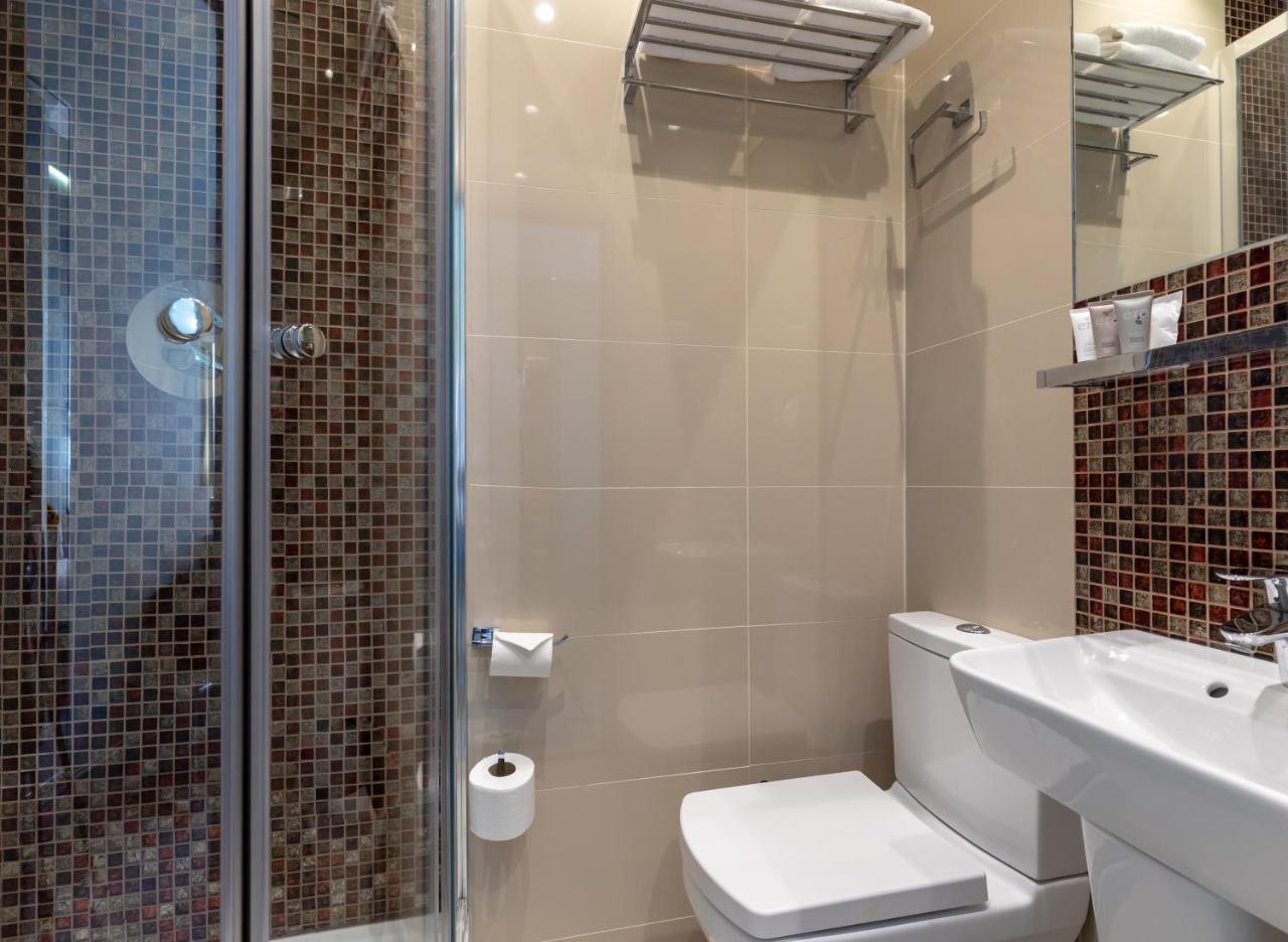 Petite Double Room NO LIFT ACCESS 2nd Floor