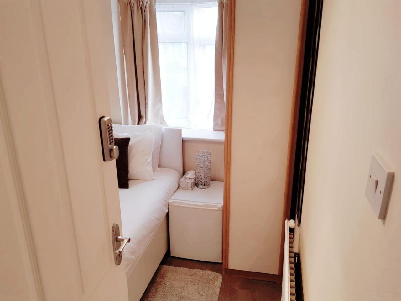 Budget Single Room