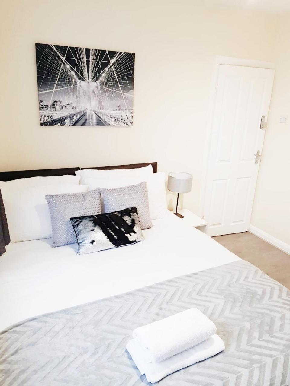 Double or Twin Room Garden View