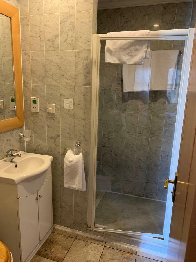 Standard Triple Room,909585178:JPEG