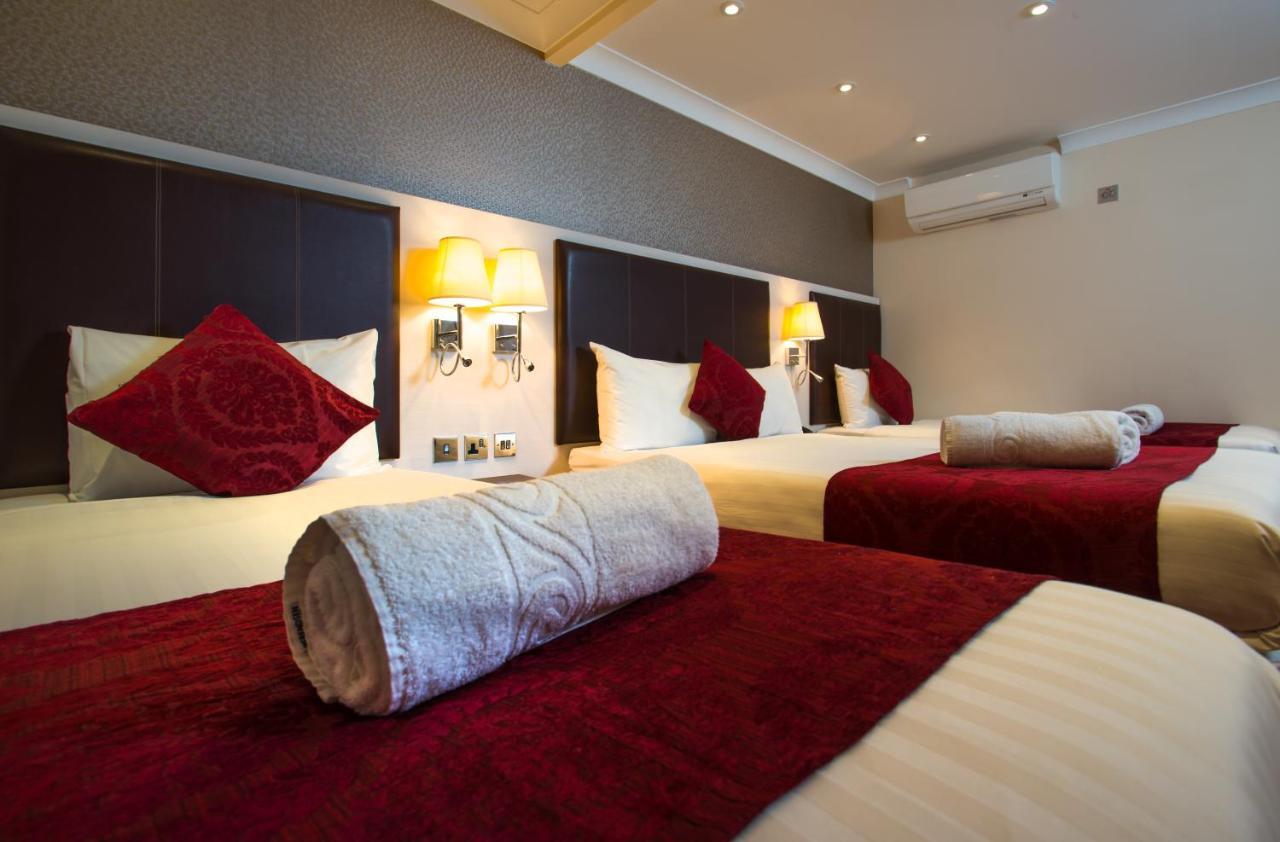 Standard Double Room with Two Double Beds - Non-Smoking