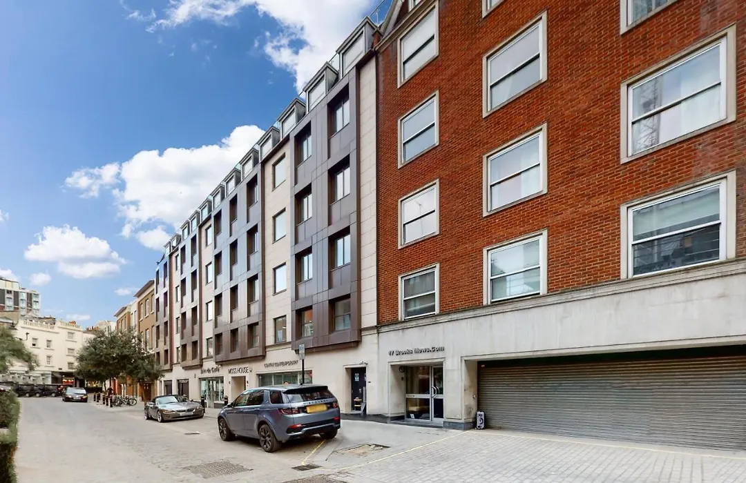 Stay In Bond Street-1