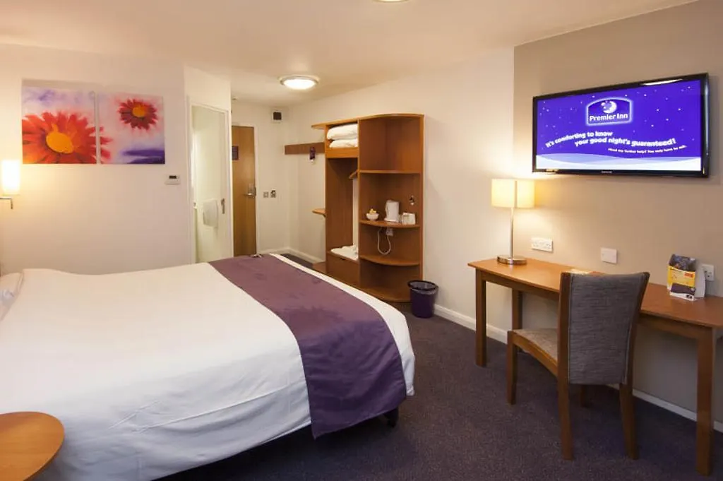 Premier Inn London Hammersmith-1