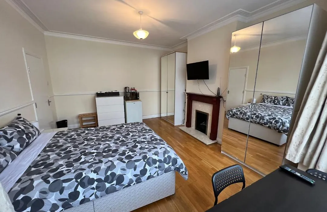 Gladstone Lodge-1
