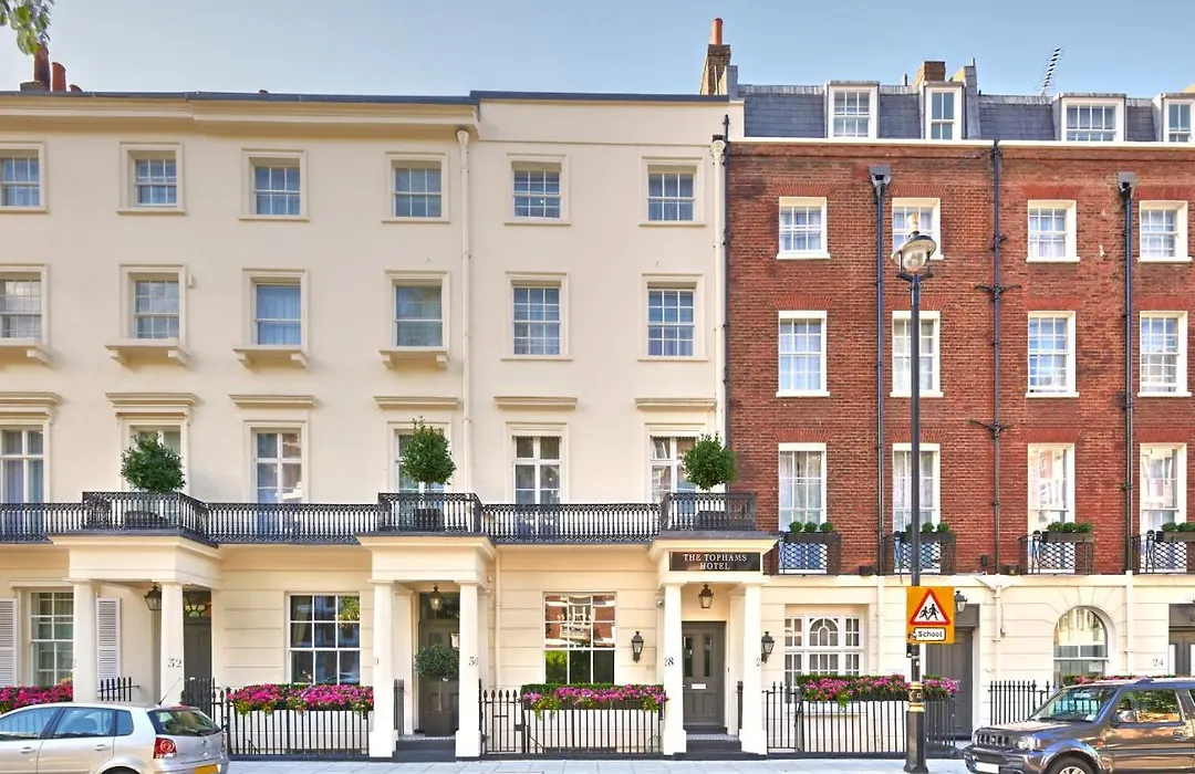 The Tophams Hotel-1