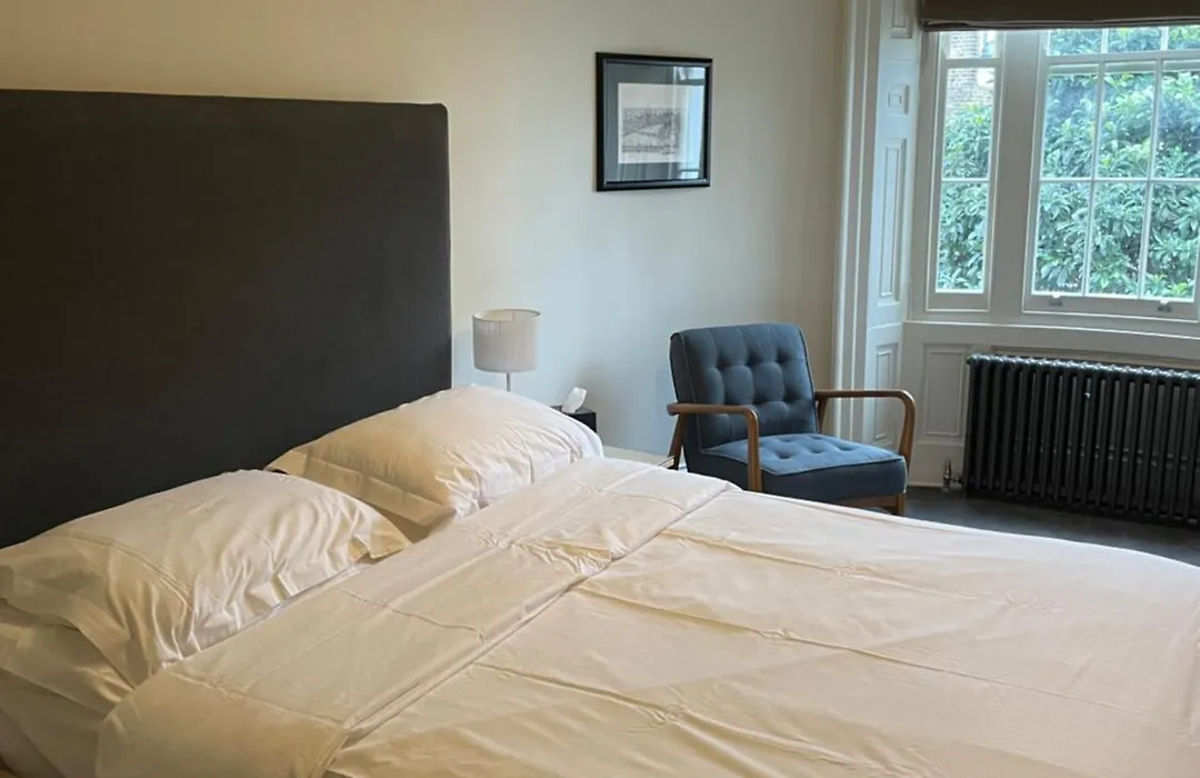 Kennington B & B-1