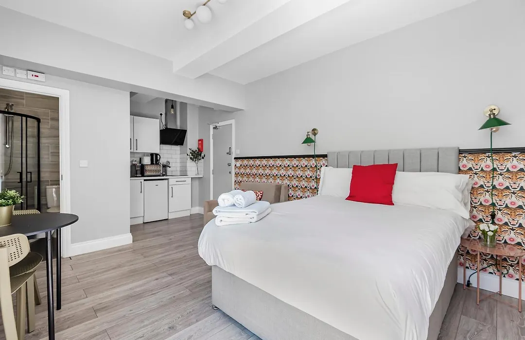 Euston Apartments-1