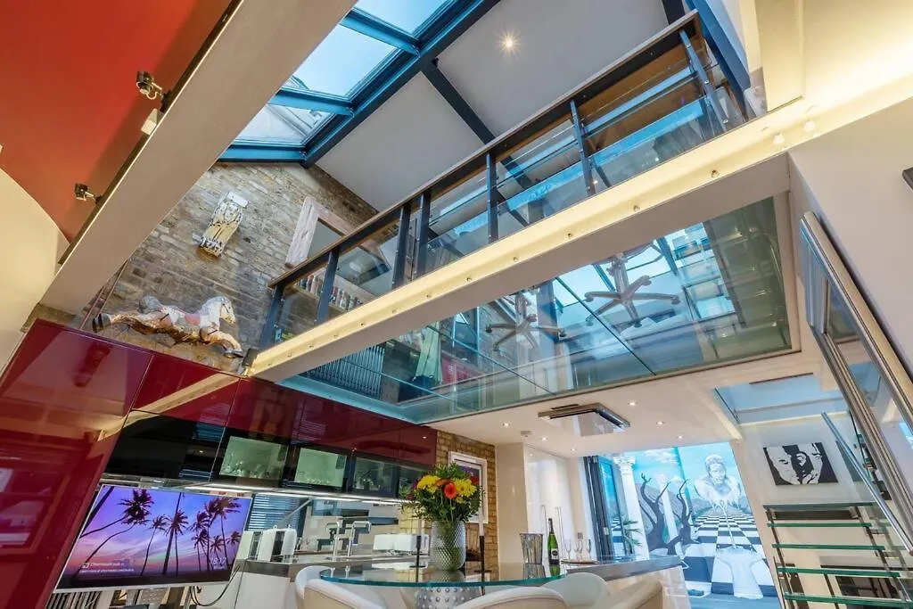 Penthouse-1