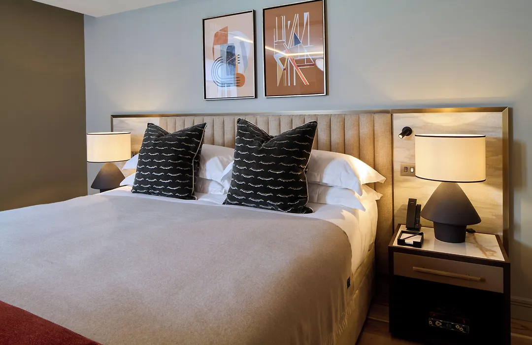 Cheval Phoenix House At Sloane Square-1