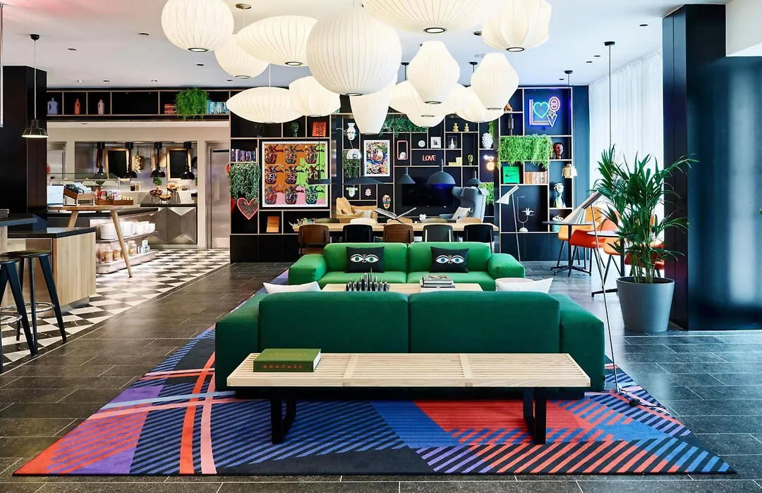 Citizenm London Victoria Station-1