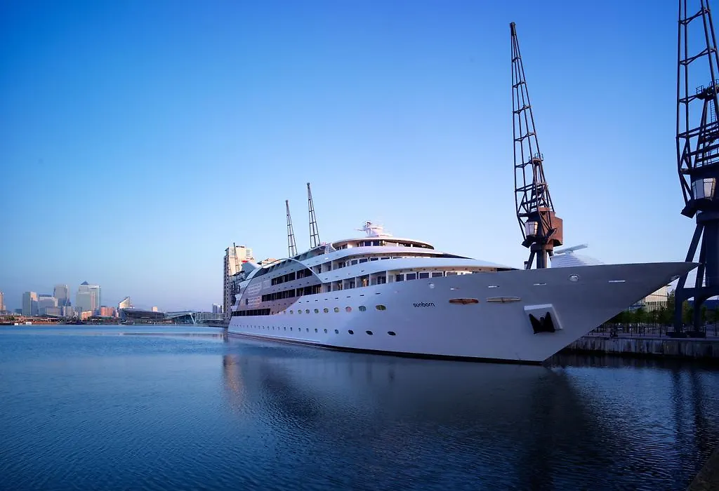 Sunborn London Yacht Hotel-1